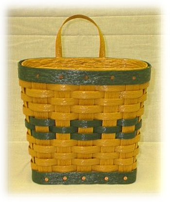Classic Cedar Basket Weave Mail Basket